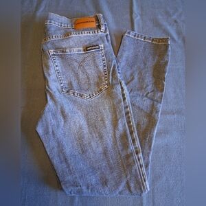 Calvin Klein Women's Medium Wash Blue Straight Leg Jeans - Size 28